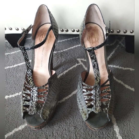 Embossed Green Snake Python Print T Strap Platform Heels by House of Harlow - Picture 8 of 15